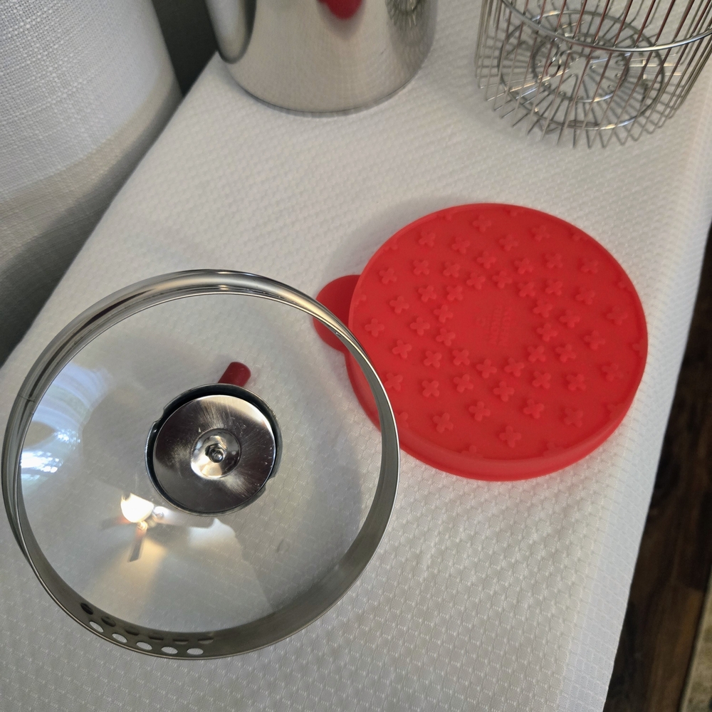 Kuhn Rikon 12 Cup 4th Burner Pot W Basket Silicone Lid Stainless Steel Steamer - Picture 2 of 8